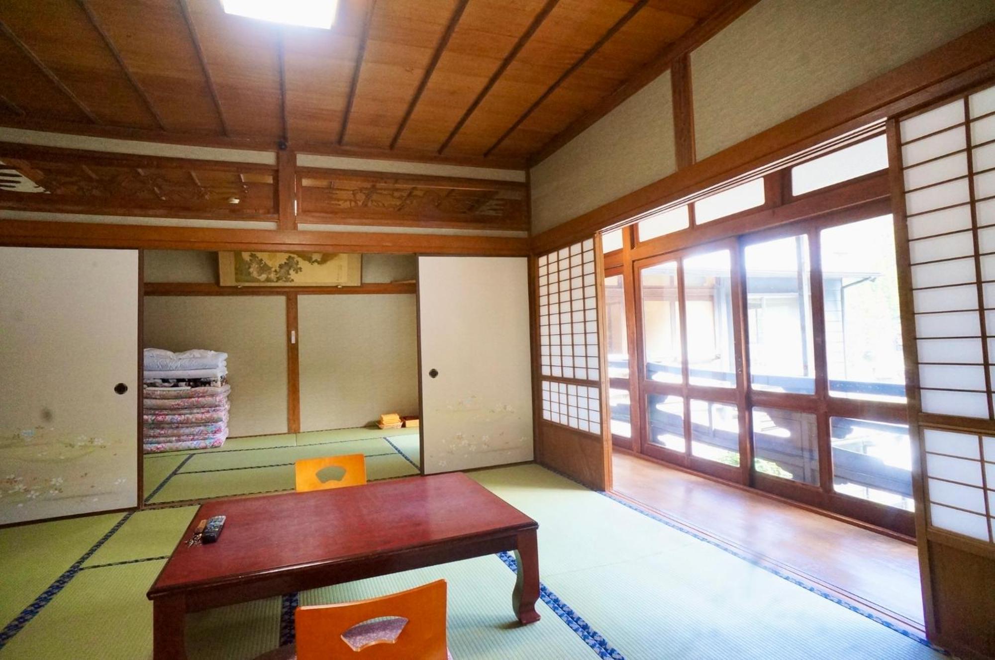 Takaosou Hotell Yufu Eksteriør bilde